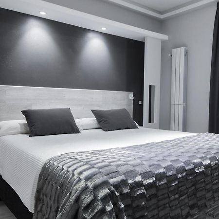 Hostal Overnight Мадрид Экстерьер фото