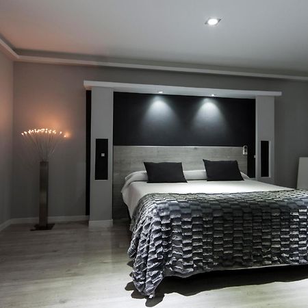 Hostal Overnight Мадрид Экстерьер фото